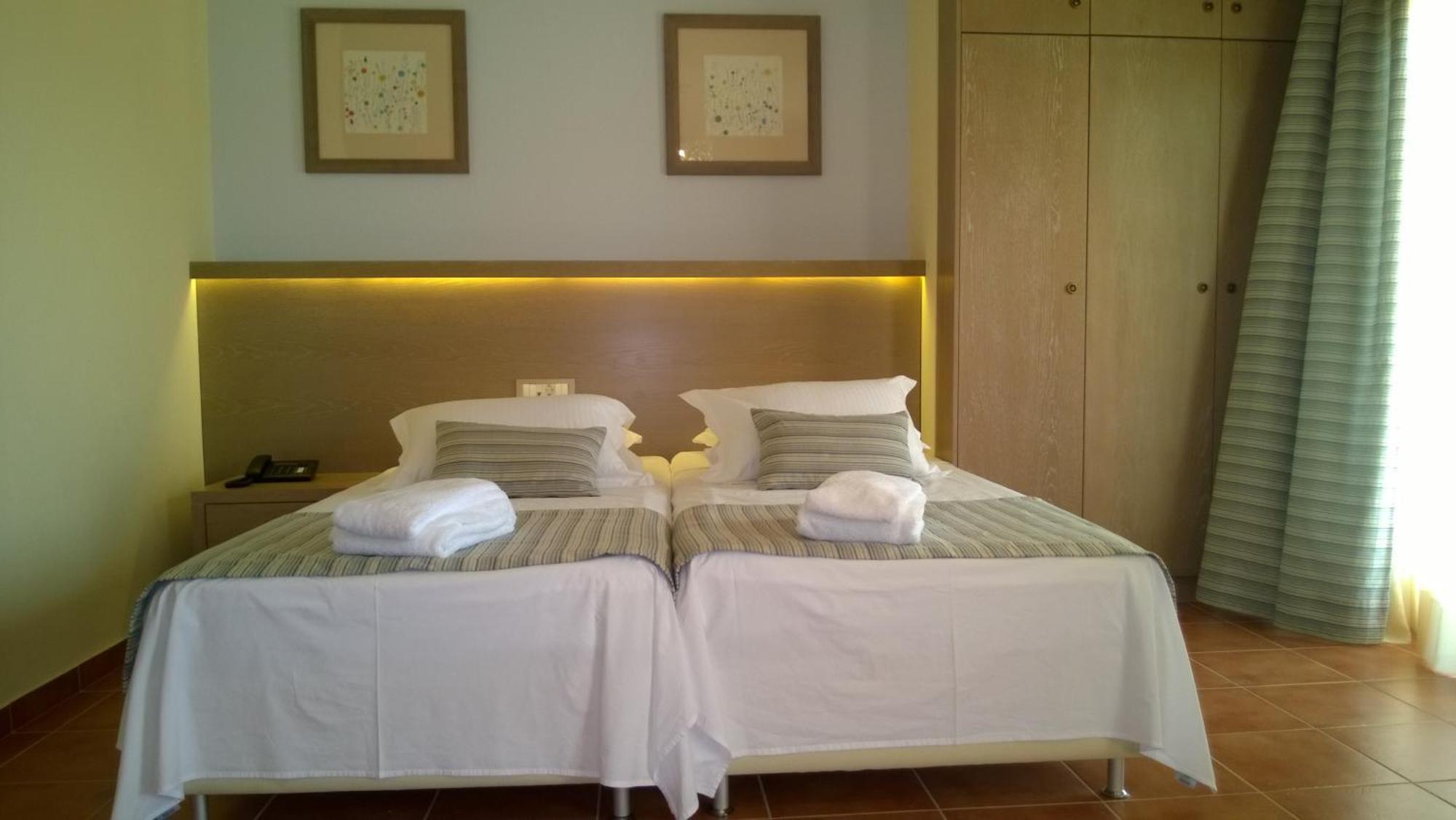 Sivota Gold Aparthotel Стая снимка